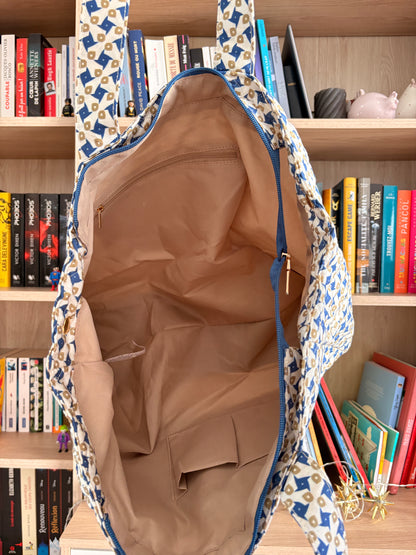 Sac week-end de voyage polochon coton design imprimé avec un motif géométrique bleu et beige