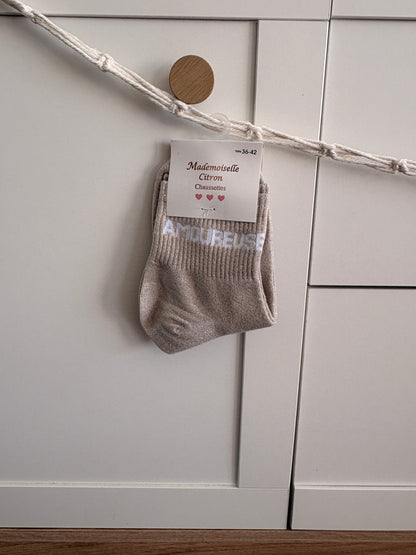 Chaussettes hautes pailletées Amoureuse marron motif cœurs