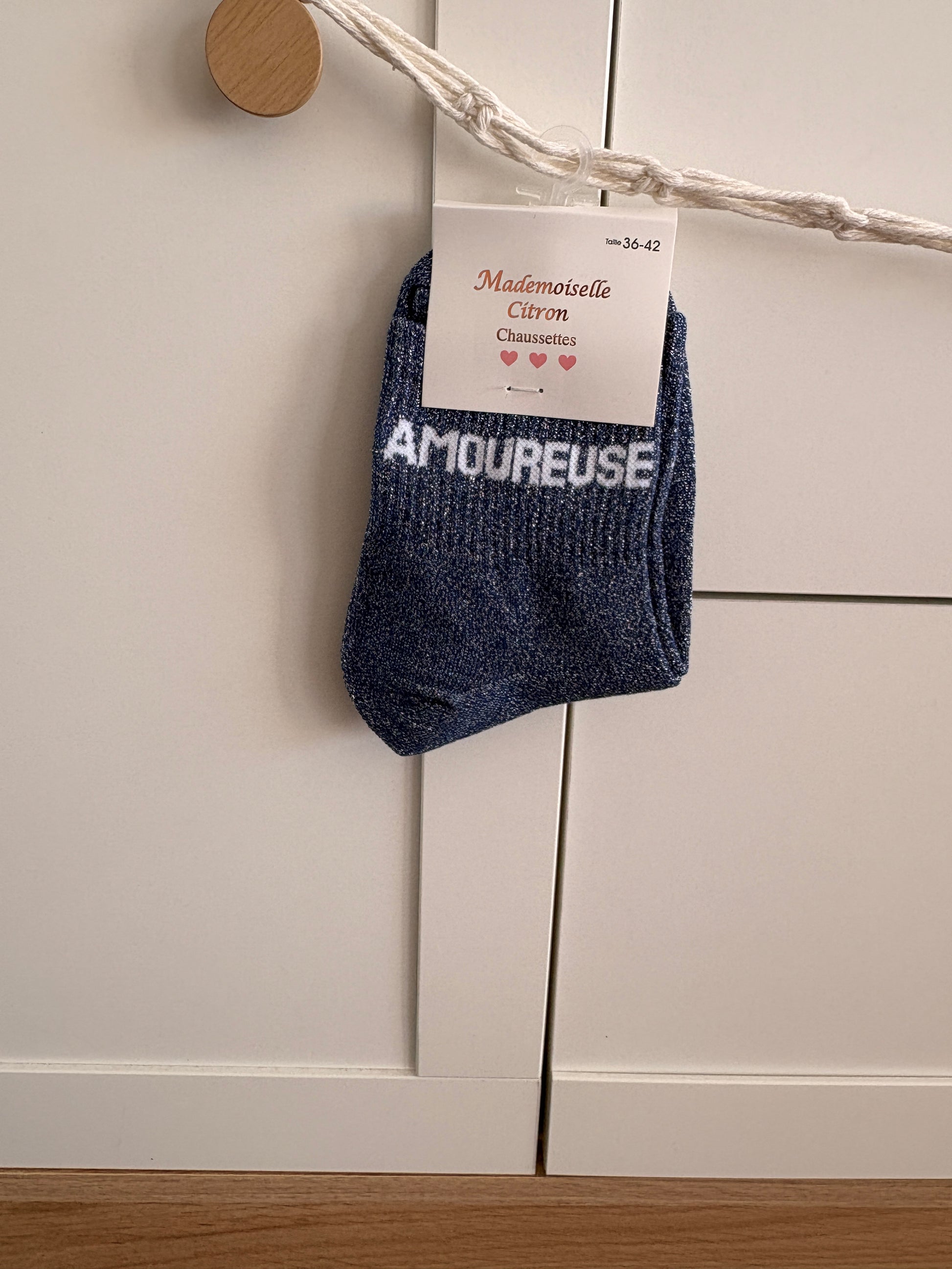 Chaussettes hautes pailletées Amoureuse bleu marine scintillantes