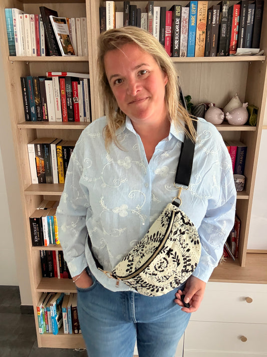 Sac Banane Femme Floral Noir et Blanc – Léger, Stylé & Pratique