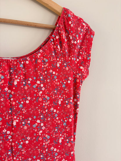 Robe Fleurie Rouge À Manches Courtes – Imprimé Ditsy taille S/36
