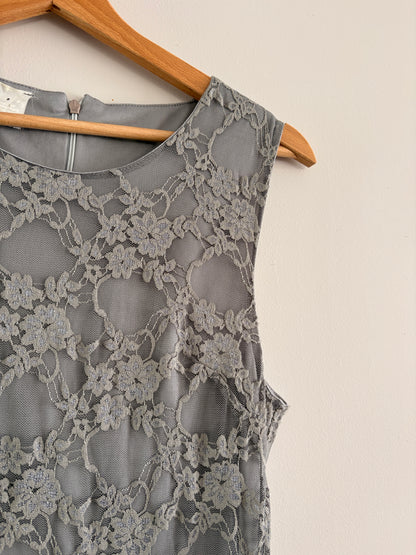 Robe Midi Dentelle Florale Grise – Seconde Main taille S/36
