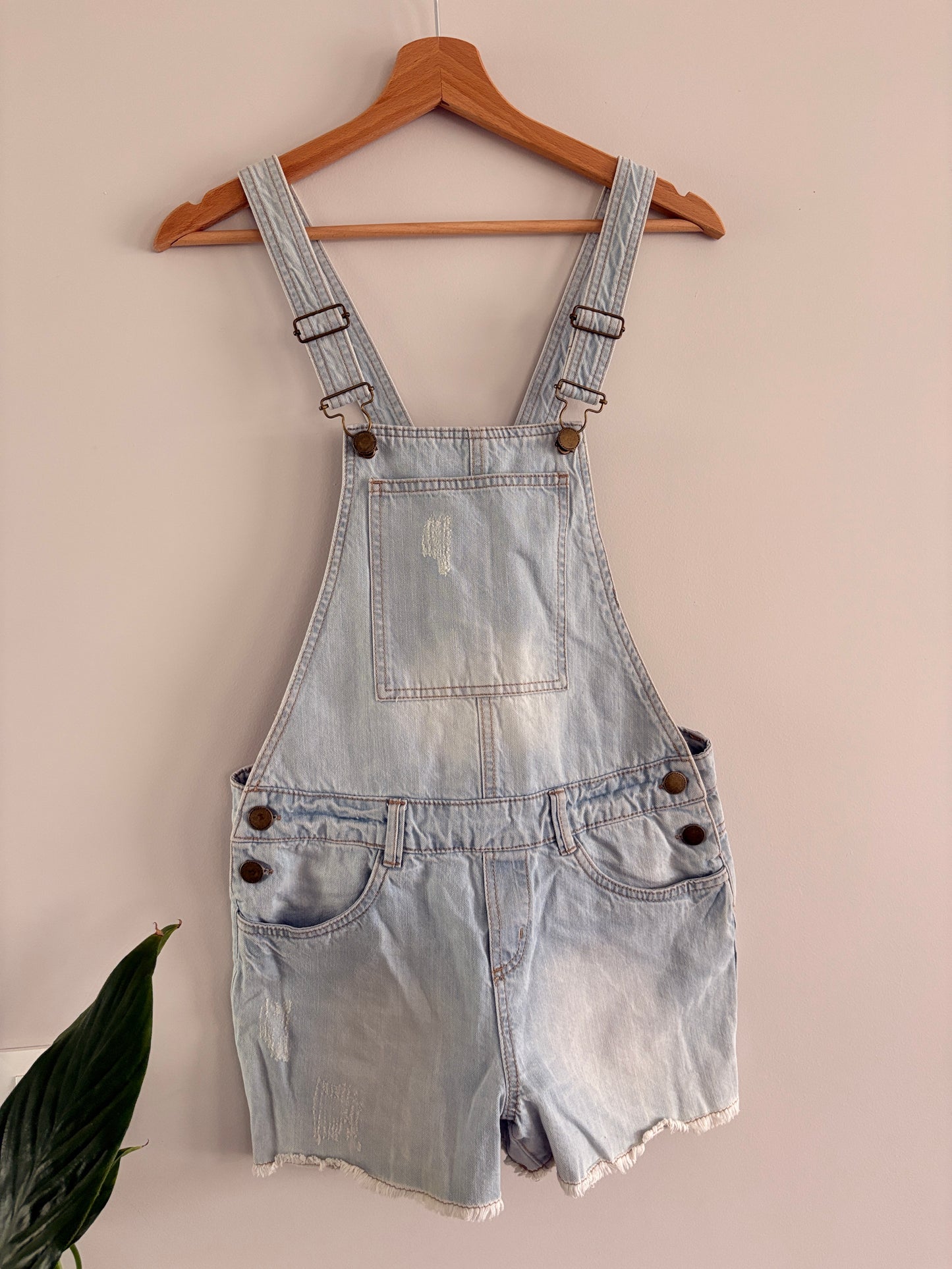 Salopette Short en Jean Délavé – Style Vintage Estival taille S