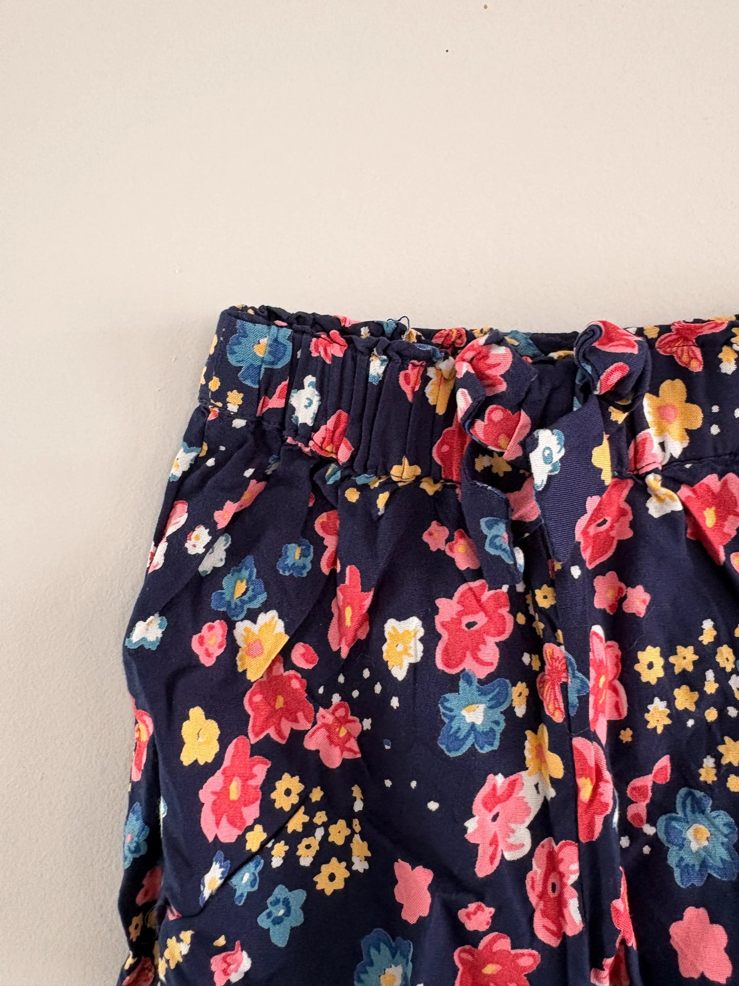 Short Fleuri Enfant – Imprimé Floral Marine taille 3 ans