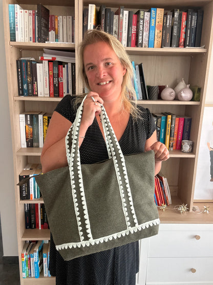 Tote Bag Feutrine Douce – Kaki & Écru