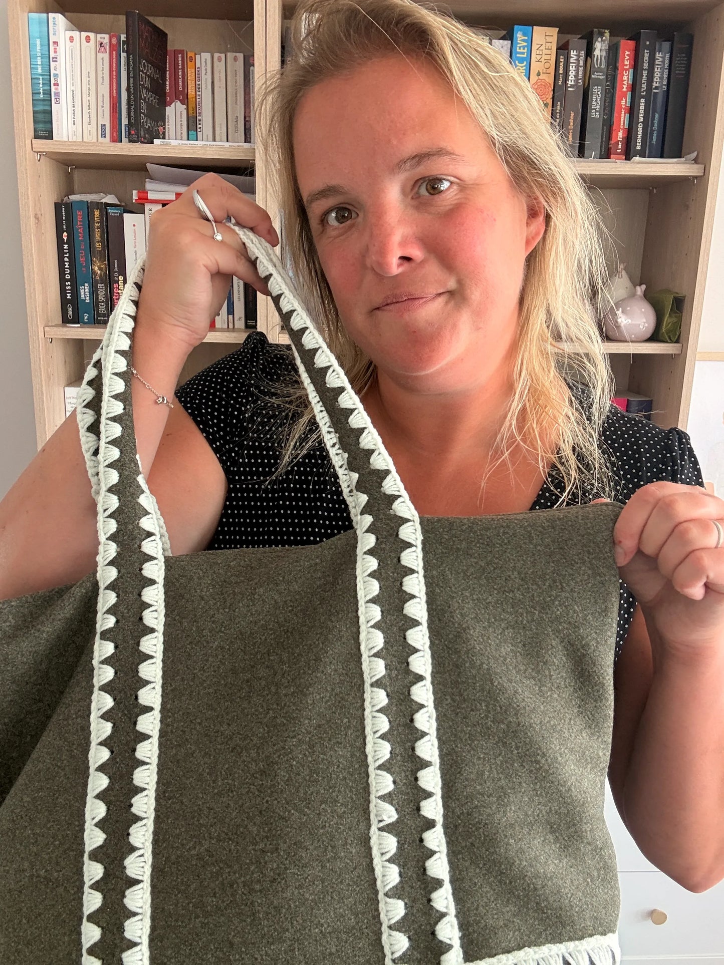 Tote Bag Feutrine Douce – Kaki & Écru