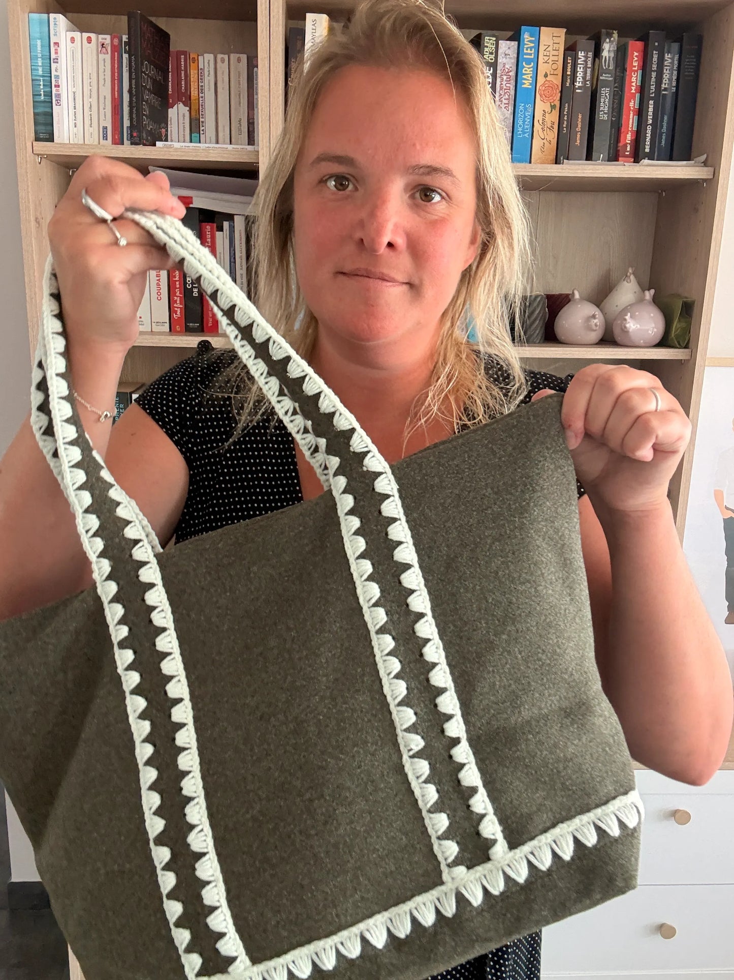 Tote Bag Feutrine Douce – Kaki & Écru
