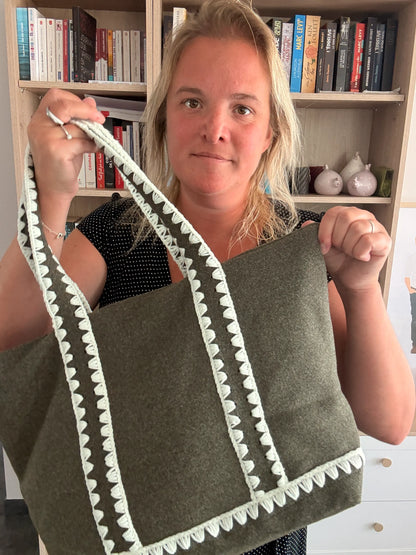 Tote Bag Feutrine Douce – Kaki & Écru