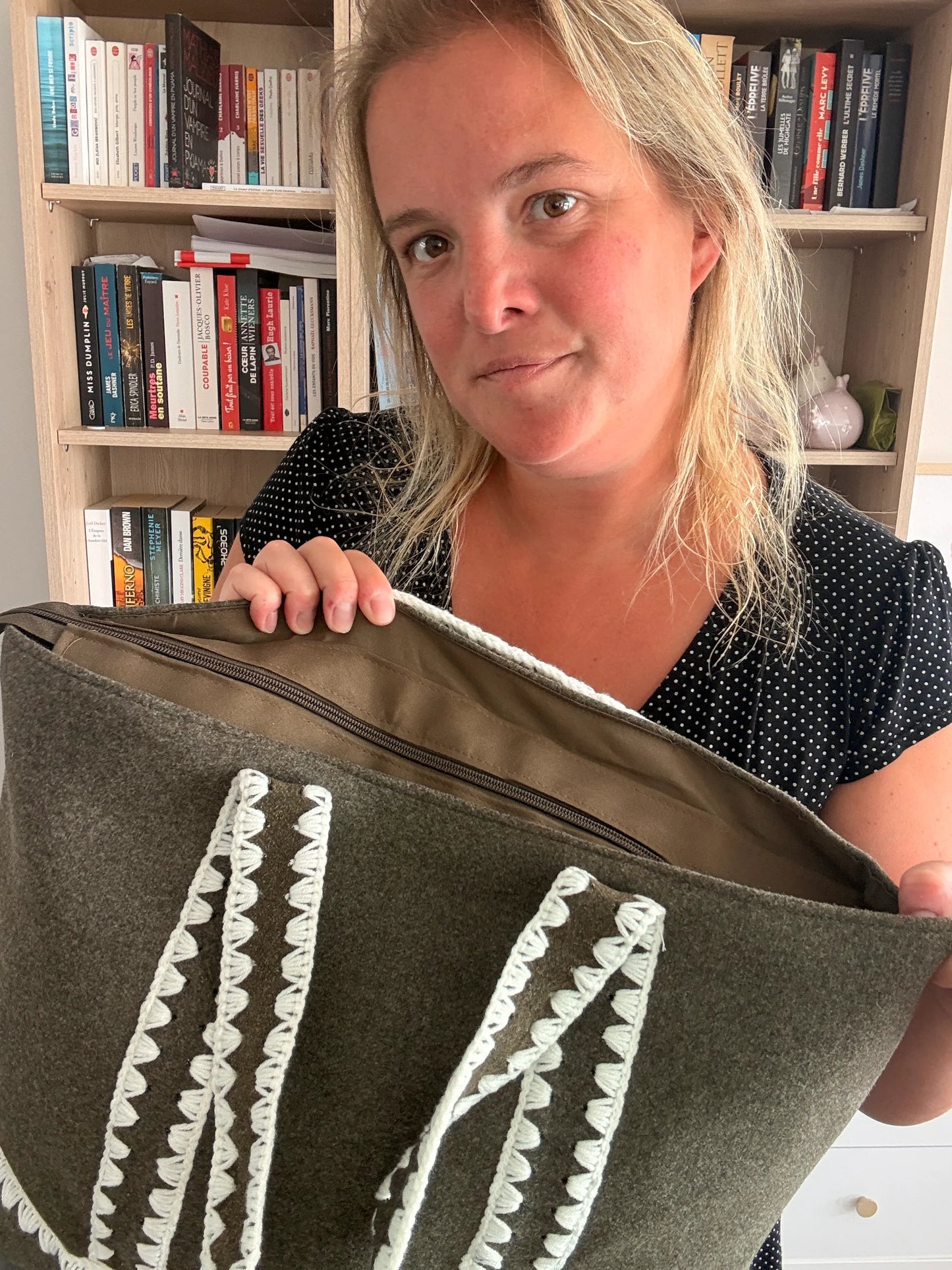 Tote Bag Feutrine Douce – Kaki & Écru