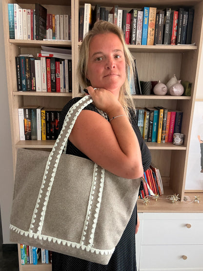 Tote Bag Feutrine Douce – Gris Naturel & Écru