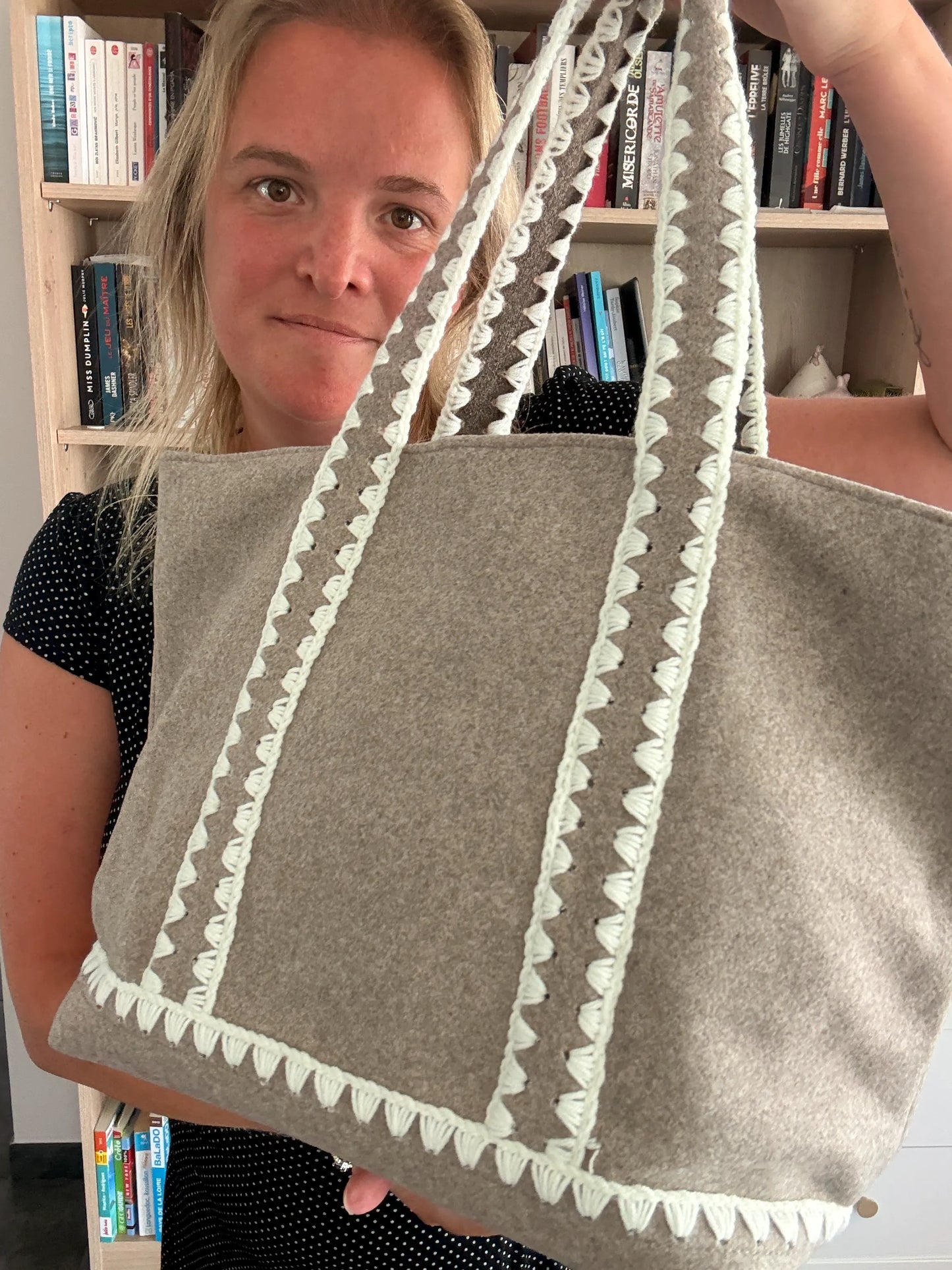 Tote Bag Feutrine Douce – Gris Naturel & Écru