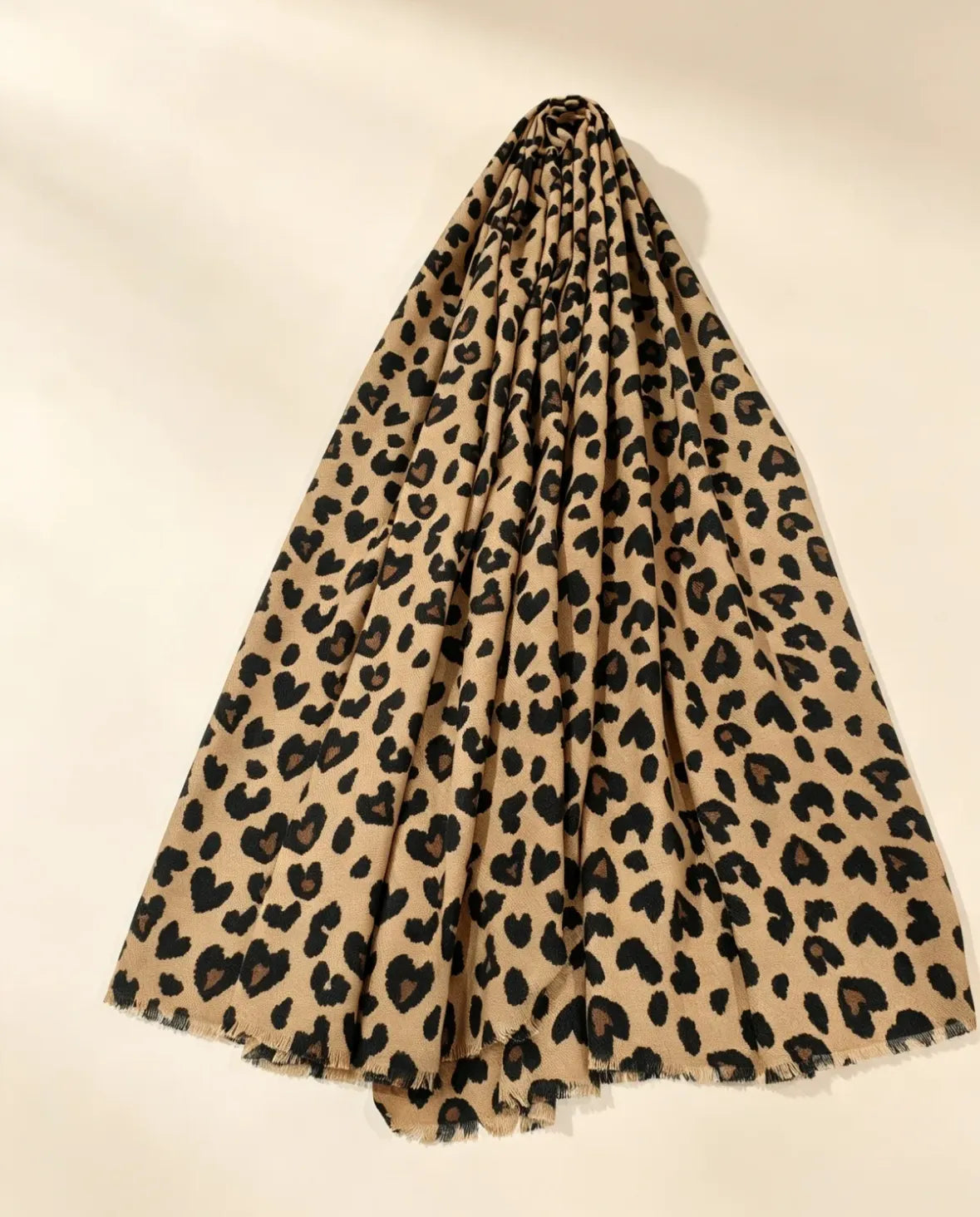 Écharpe léopard beige taupe et noir femme en viscose et laine
