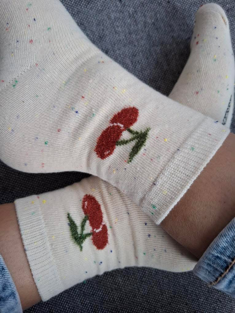 Nouveautés - Chaussettes blanches en coton à motif cerises