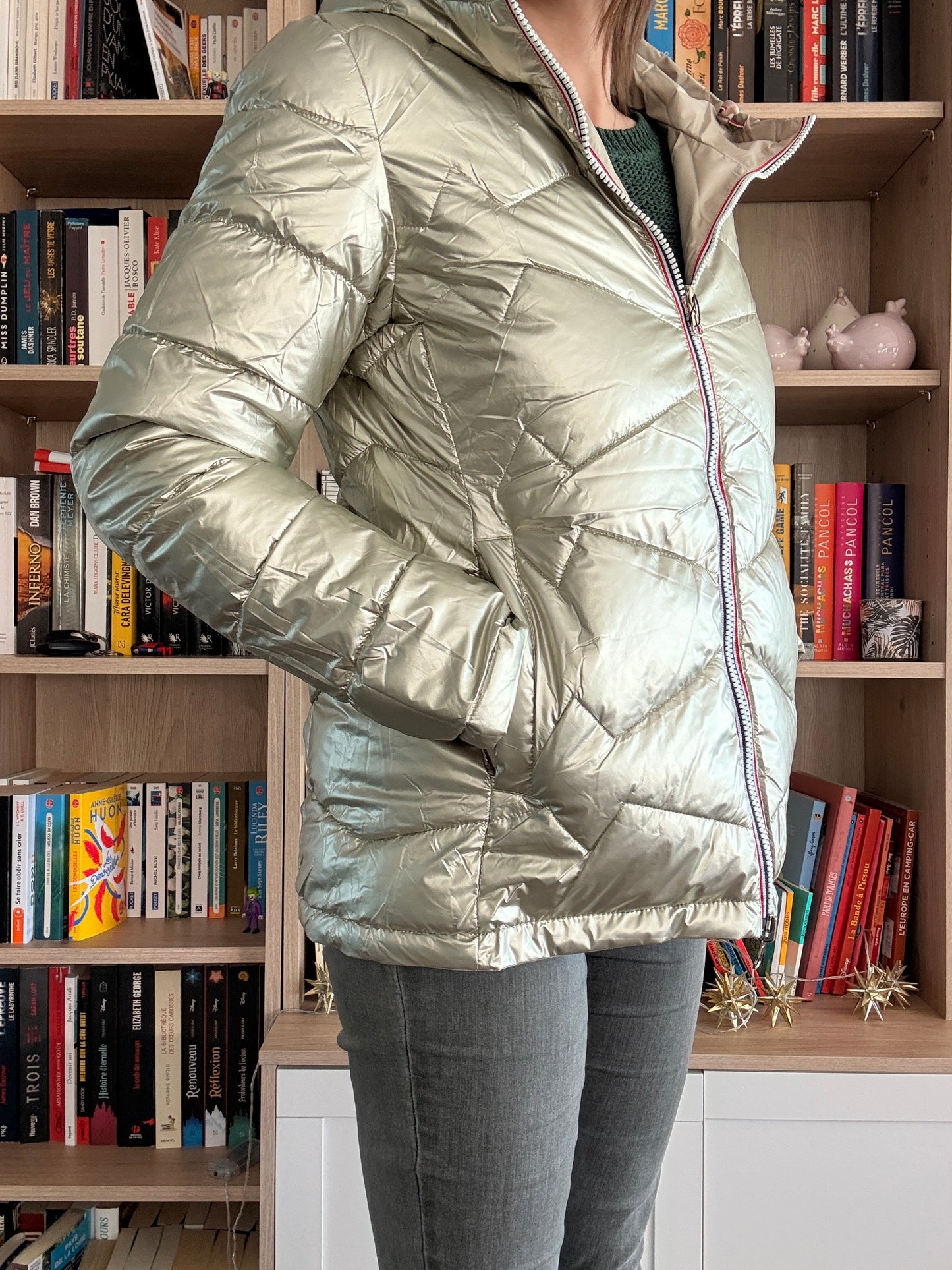 Laura Jo - Manteau doudoune courte matelassé réversible imperméable avec capuche couleur Beige et doré