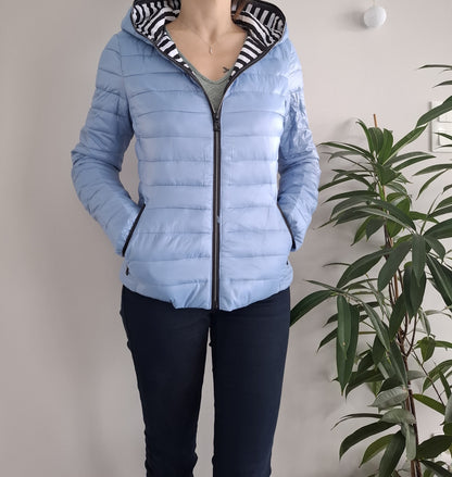 Attrait Paris - Manteau doudoune imperméable et matelassé bleu clair avec capuche