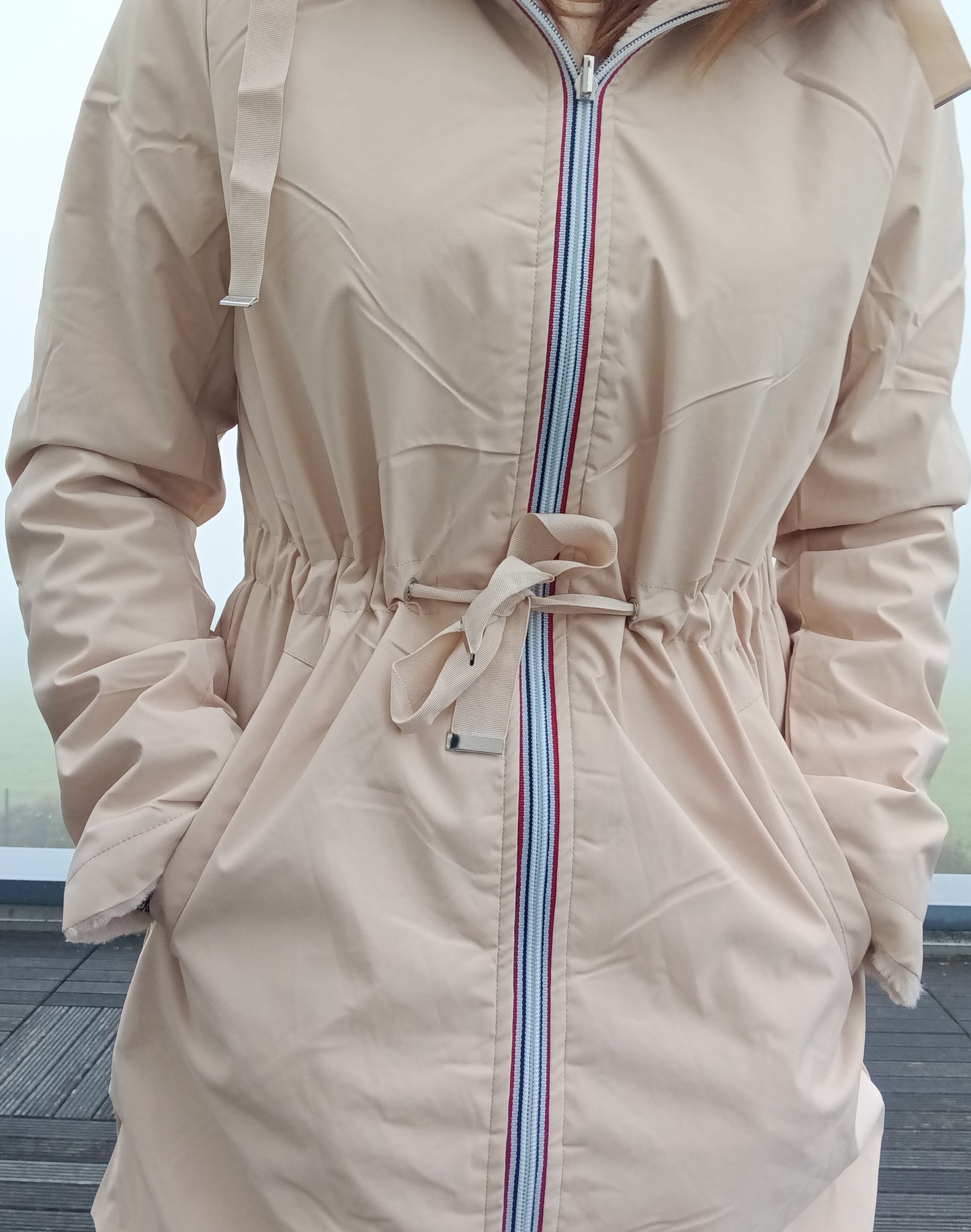 New Lolo - Manteau long BEIGE réversible, imperméable et complètement fourré resserrable à la taille