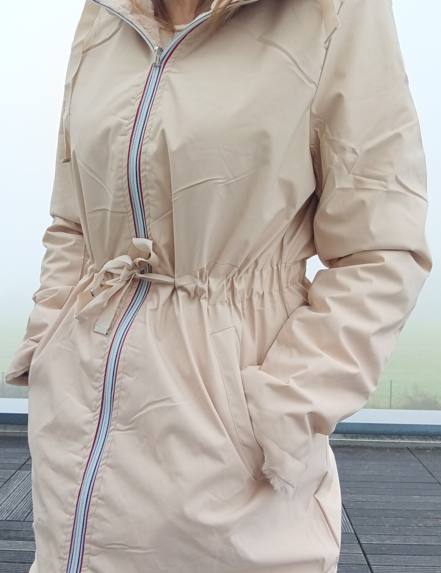 New Lolo - Manteau long BEIGE réversible, imperméable et complètement fourré resserrable à la taille