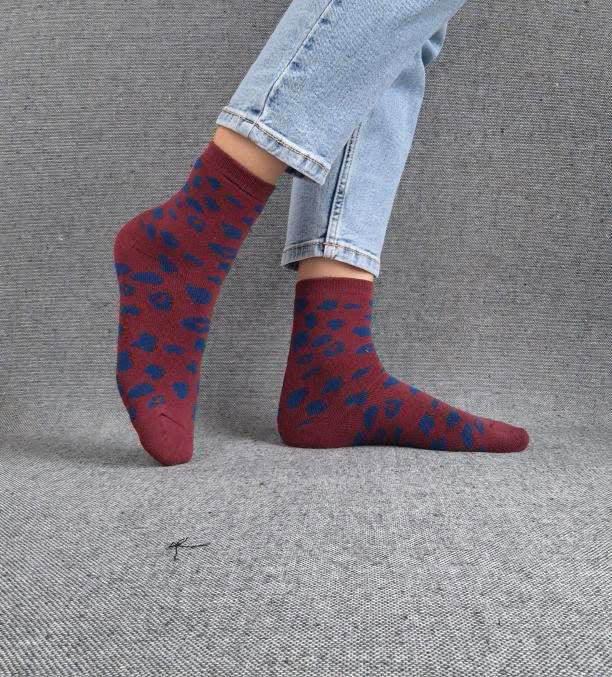 Nouveautés - Chaussettes rouge en coton à motif léopard bleu