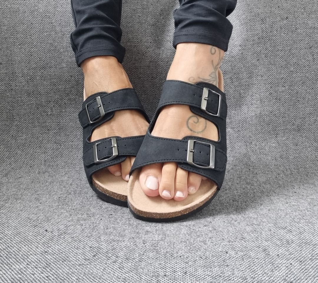 Chaussures Sandales intérieur cuir noires style Birkenstock