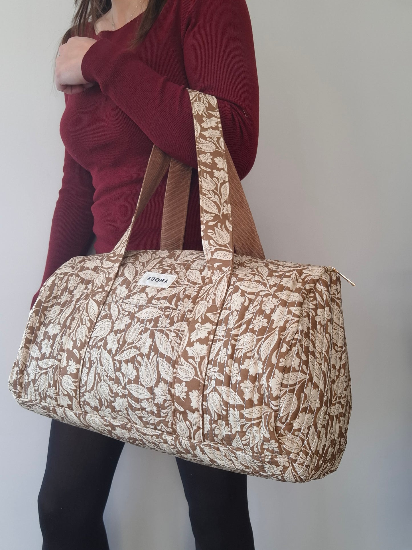 Sac polochon en coton matelassé liberty floral toile de jouy camel et blanc