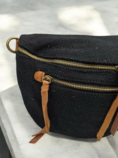 Nouveautés - Sac banane en jute noir 2 poches doubles curseurs