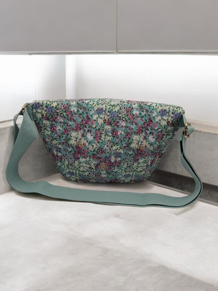 Sac banane en coton liberty fleuri turquoise « La Ptite cachottière »