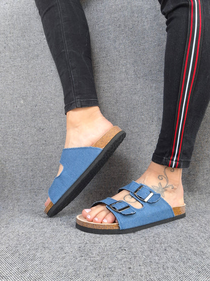 Chaussures sandales intérieur cuir denim de couleur bleue style Birk