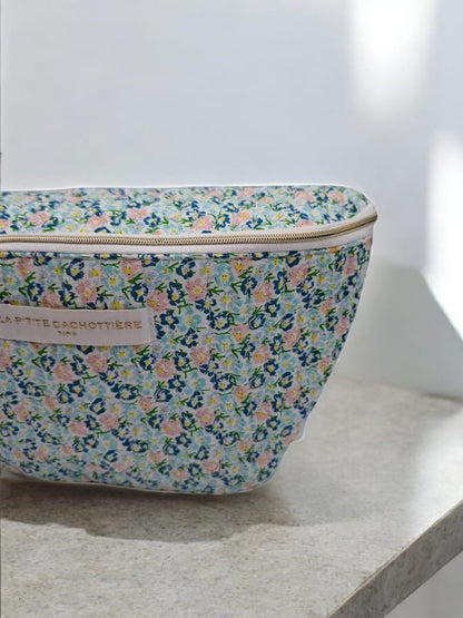 Sac banane en coton liberty fleuri bleu tons rouge « La Ptite cachottière »