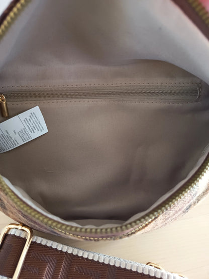 Riñonera de tela con estampado escocés, correa fantasía en tonos marrones