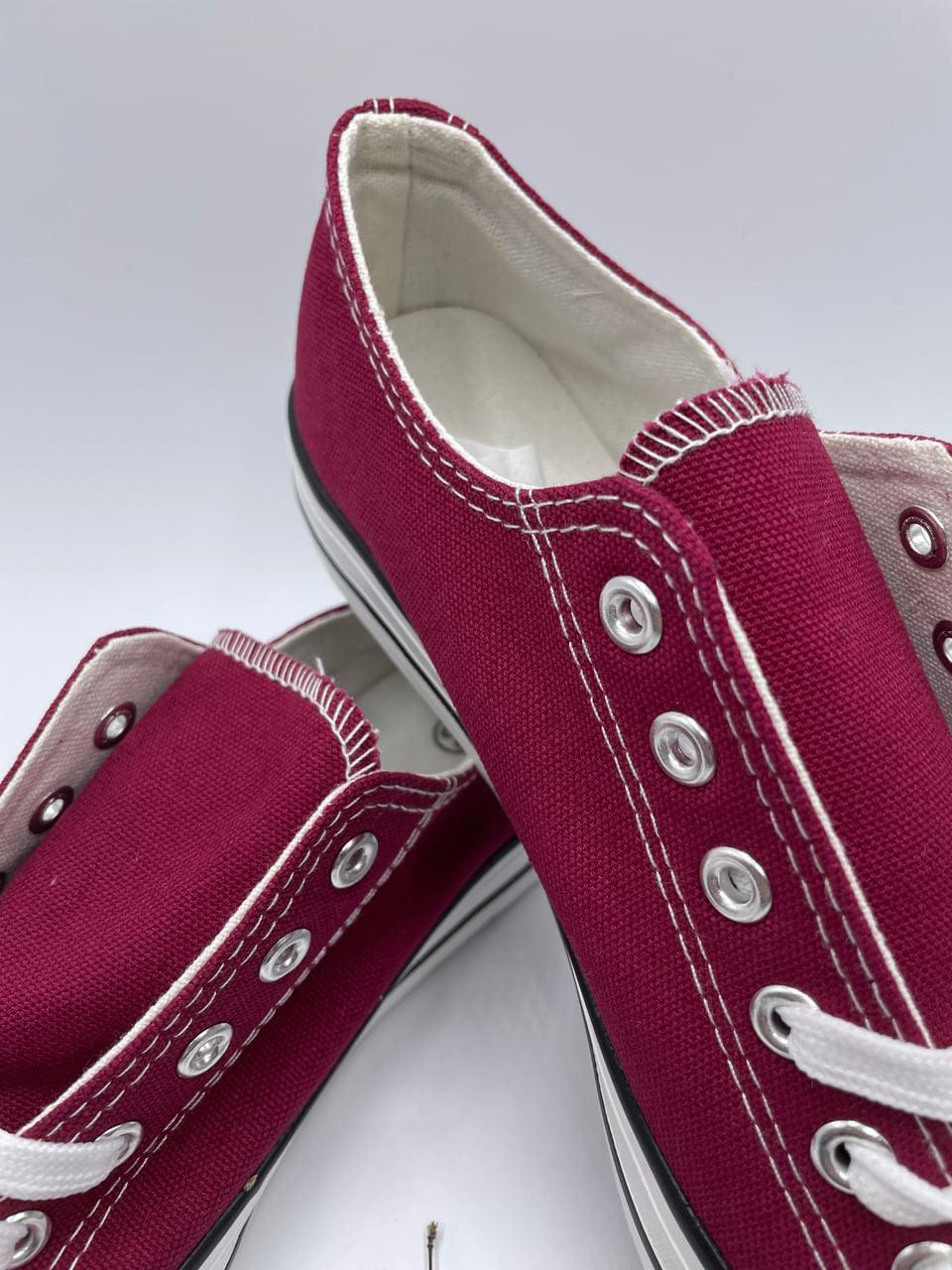 Chaussures baskets basses toile bordeaux style Converse