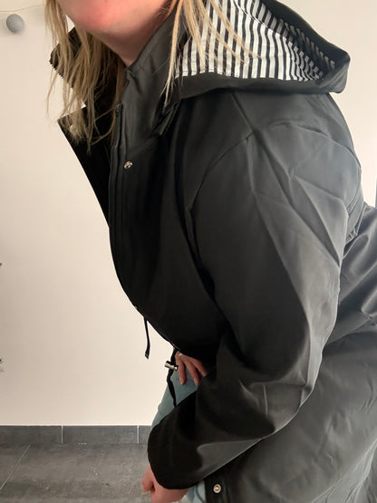 Manteau long imperméable fourré type trench ciré hauteur genoux noir - Curvy