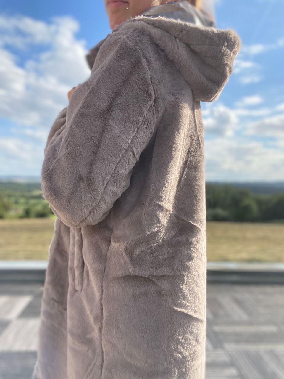 Melya Melody - Manteau long fourré fausse fourrure réversible imperméable bronze - Curvy