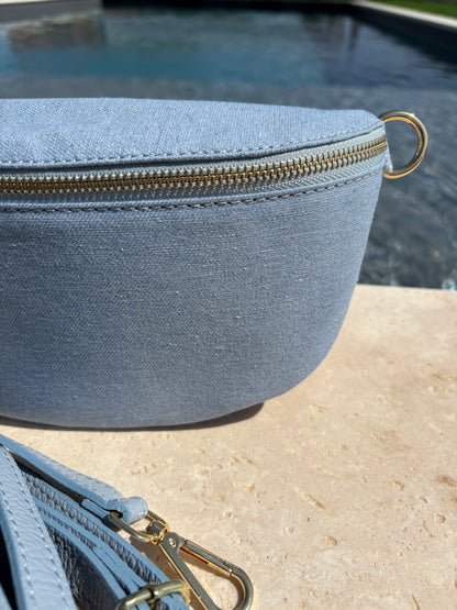 Sac banane tissu jean bandouliere bleu clair en cuir