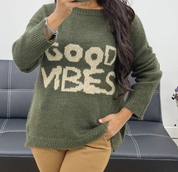 Pull mailles kaki inscription “good vibes” doré