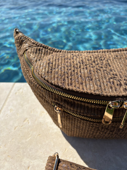 Sac banane XL en velours côtelé taupe imprimé léopard 2 poches