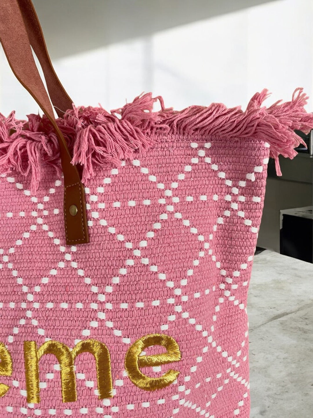 Grand sac fourre-tout rose pâle avec écriture dorée « Bohème »