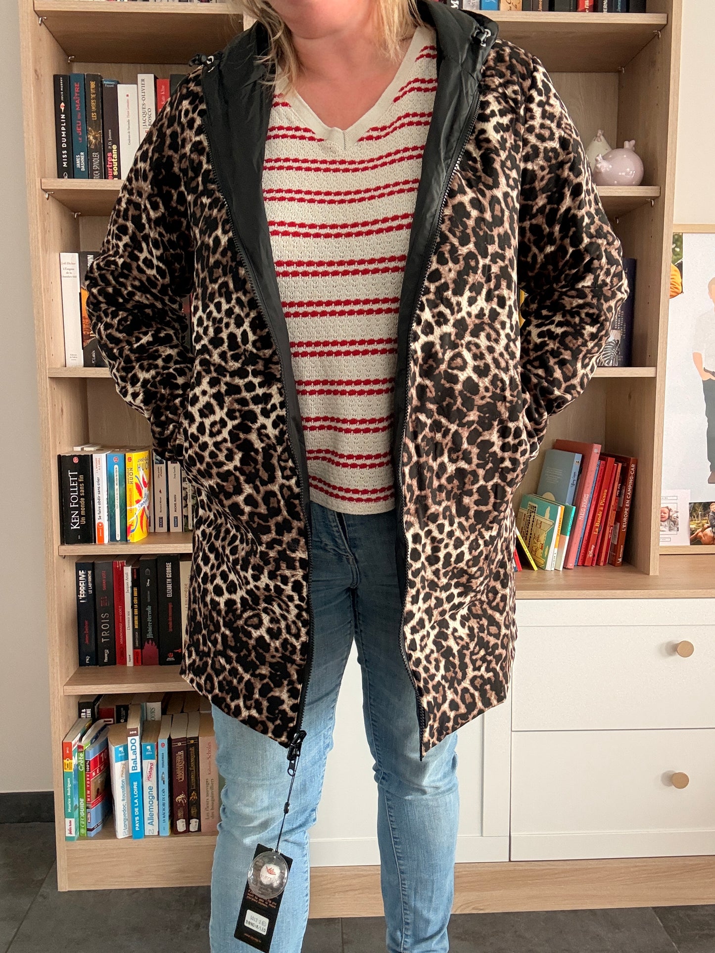 Parka Impermeable Reversible Larga de Mujer Laura Jo - Negra y Leopardo con Capucha