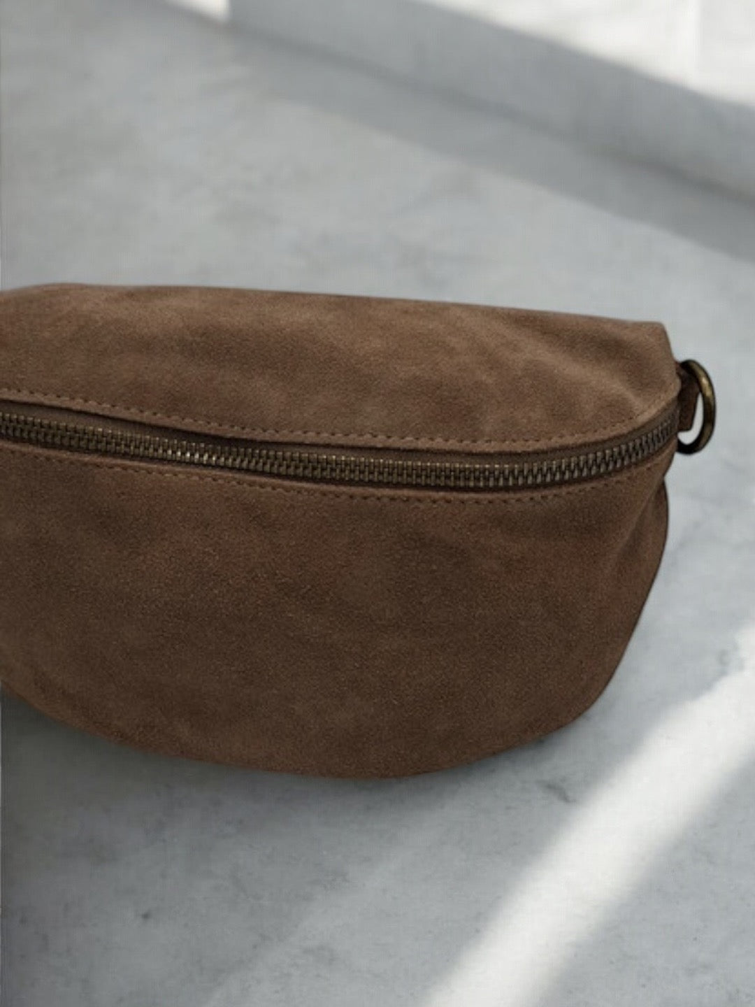 Sac banane cuir taupe bandouliere cuir taupe