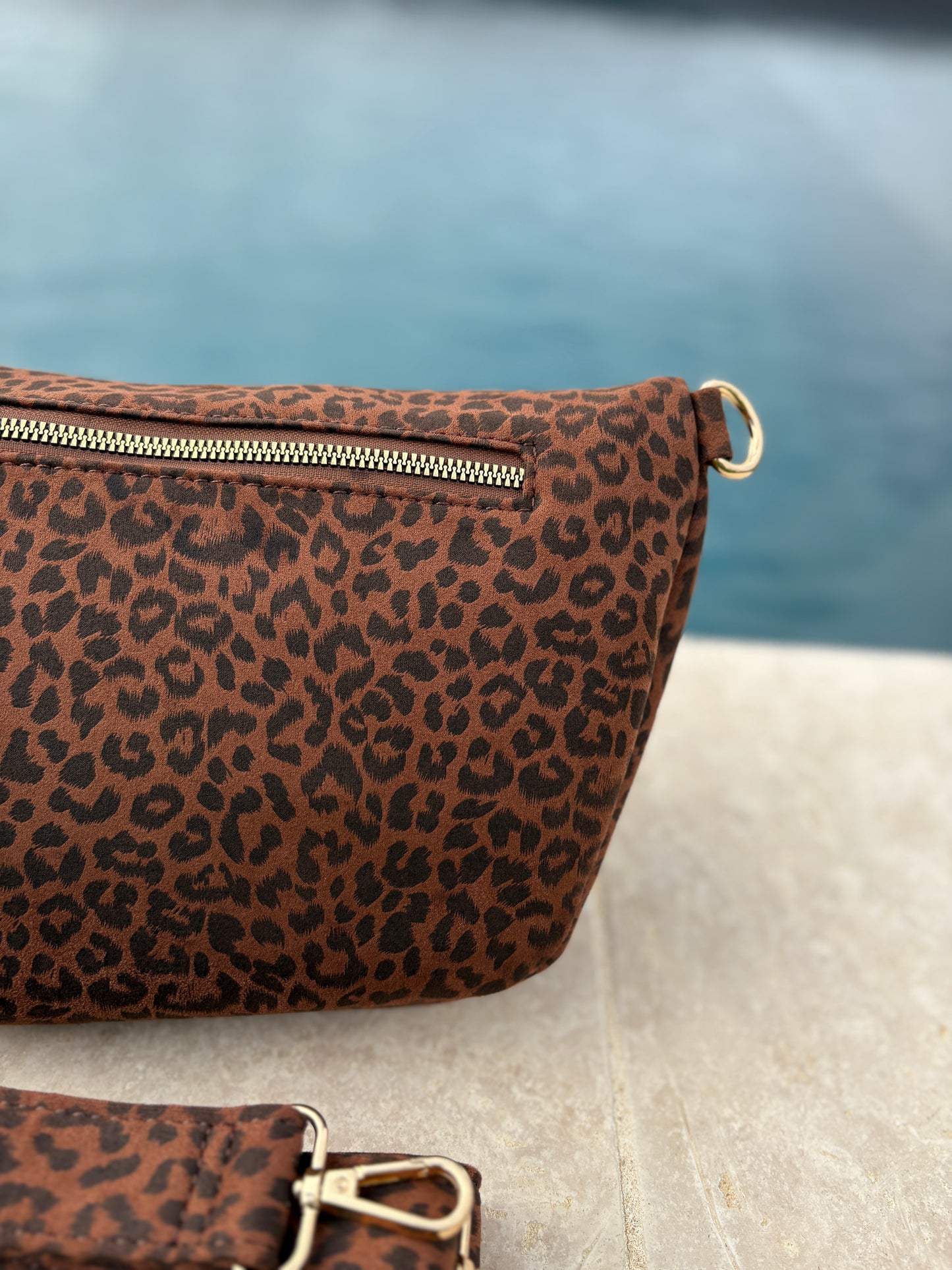 Sac banane tissu doux léopard marron noir 2 poches