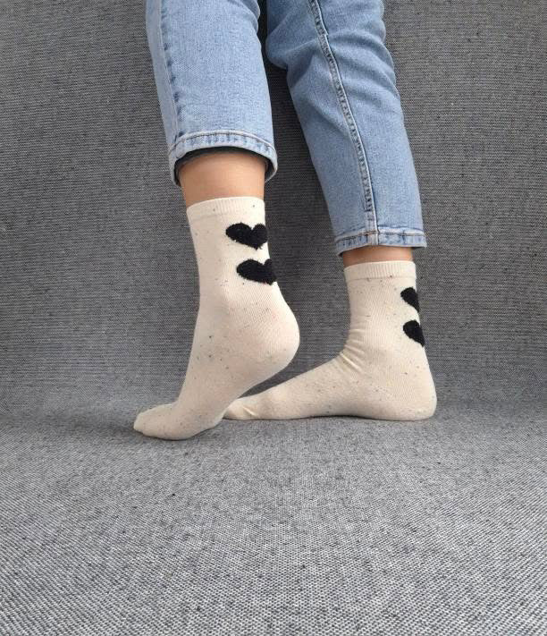 Nouveautés - Chaussettes blanches en coton à motif coeurs