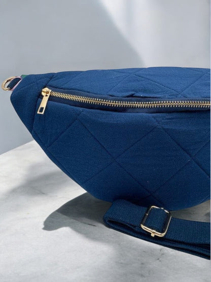 Sac banane gaze de coton matelassé bleu marine