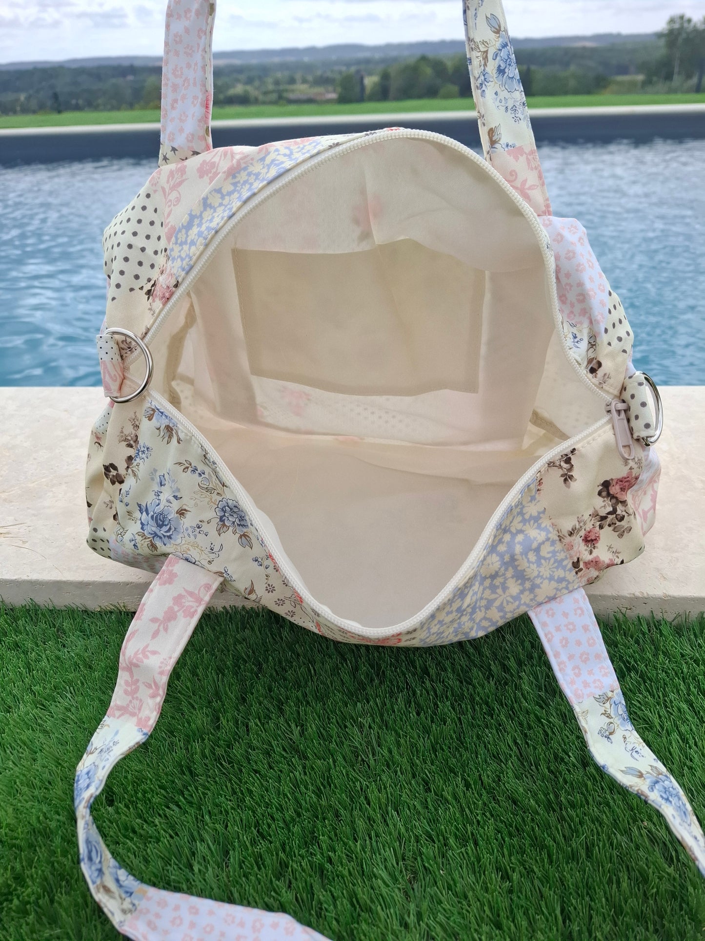 Sac polochon week end de voyage en tissu coton patchwork multicolore fleuri bleu clair orange