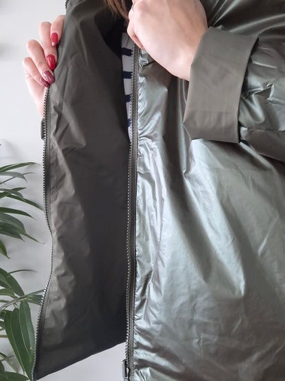 Laura Jo - Parka réversible court avec garnissage ouate couleur kaki/kaki brillant zip uni