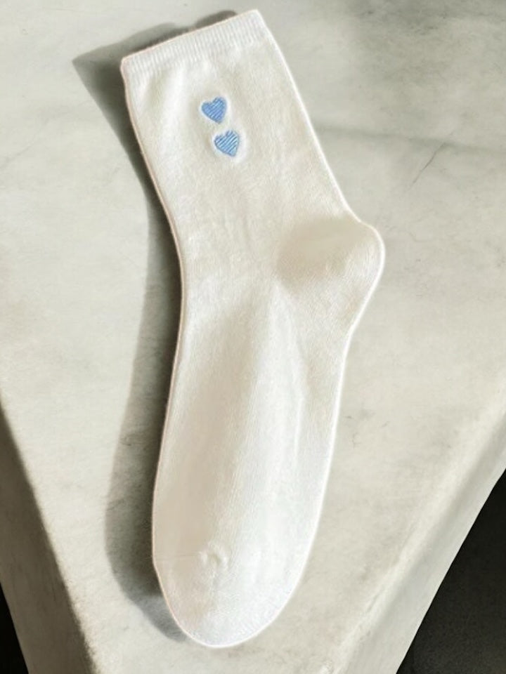 Nouveautés - Chaussettes blancs en coton à motif cœurs bleus