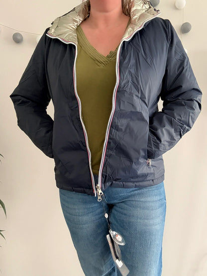 Laura Jo - Manteau doudoune courte matelassé réversible imperméable bleu marine doré avec capuche