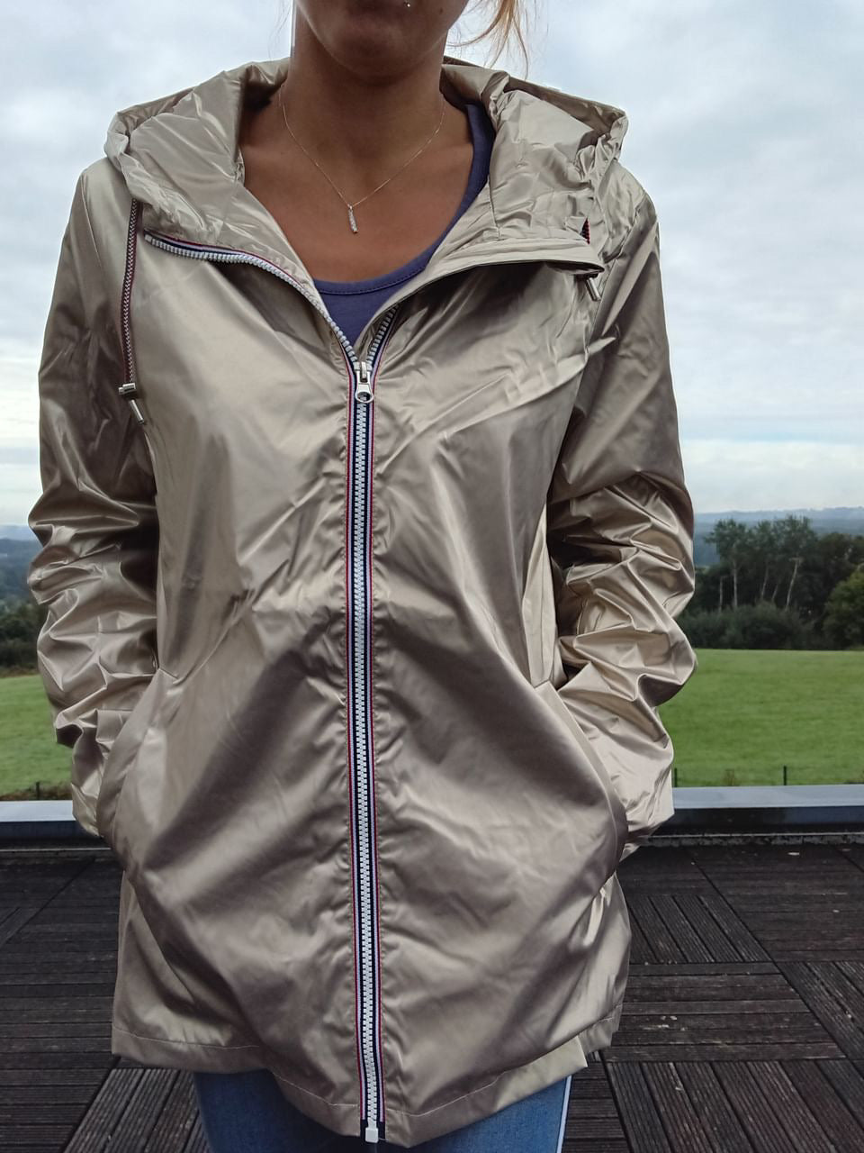 Imperméable fine doublure couleur Doré mi-long mi-saison Marque Laura Jo