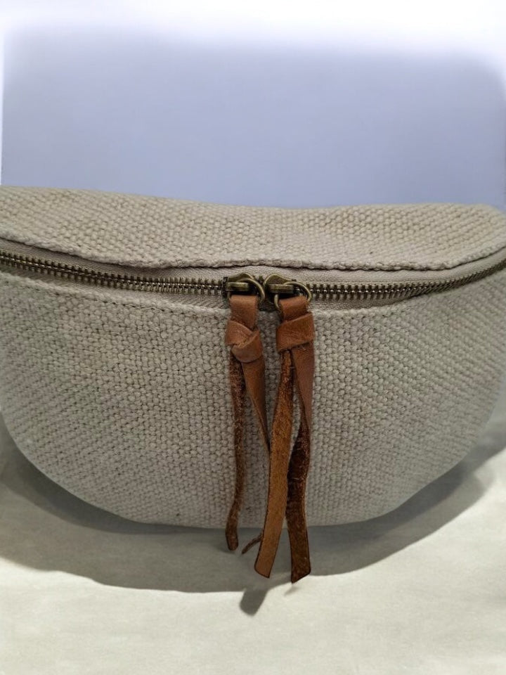 Nouveutés - Sac banane en jute beige 1 poche doubles curseurs