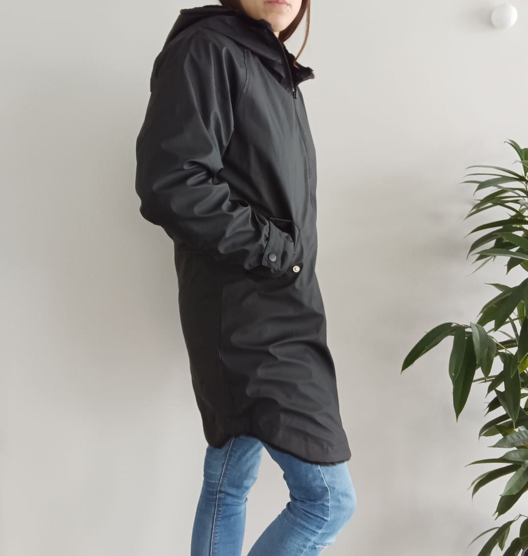 Melya Melody - Manteau long mi cuisses type ciré imperméable fourré réversible noir