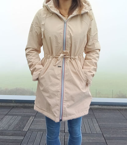 New Lolo - Manteau long BEIGE réversible, imperméable et complètement fourré resserrable à la taille - Curvy