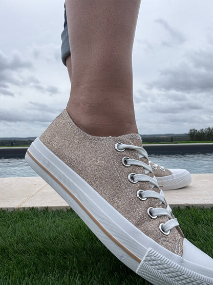 Chaussures baskets basses effet pailleté glitter doré style converse